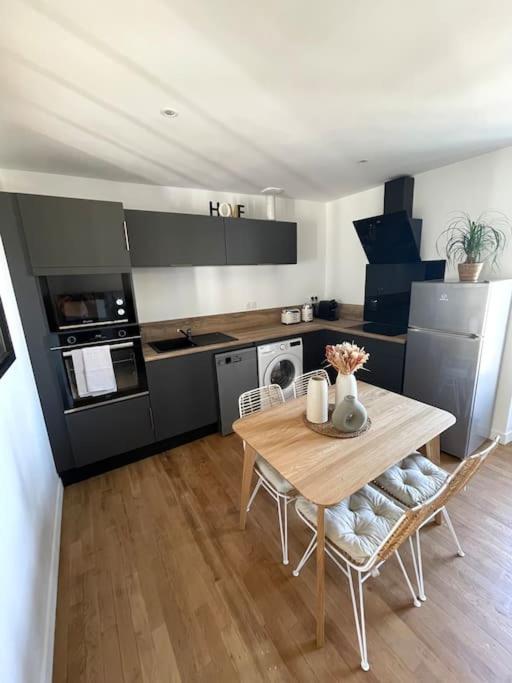 Appartement Calme Et Cosy Proche Centre Vue Chateau Vitré Dış mekan fotoğraf